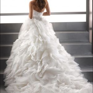 Wedding dress